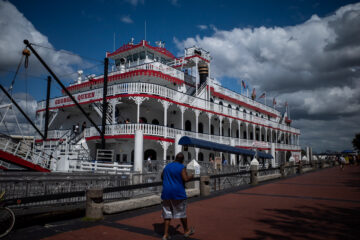 Georgia Queen at River Street Savannah, GA